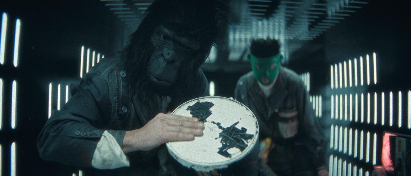 Fotograma de la comedia musical Cuántica Rave.