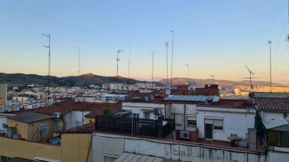 A través del 'Carmel 20.26' propone un diálogo con el documental 'A través del Carmel'.