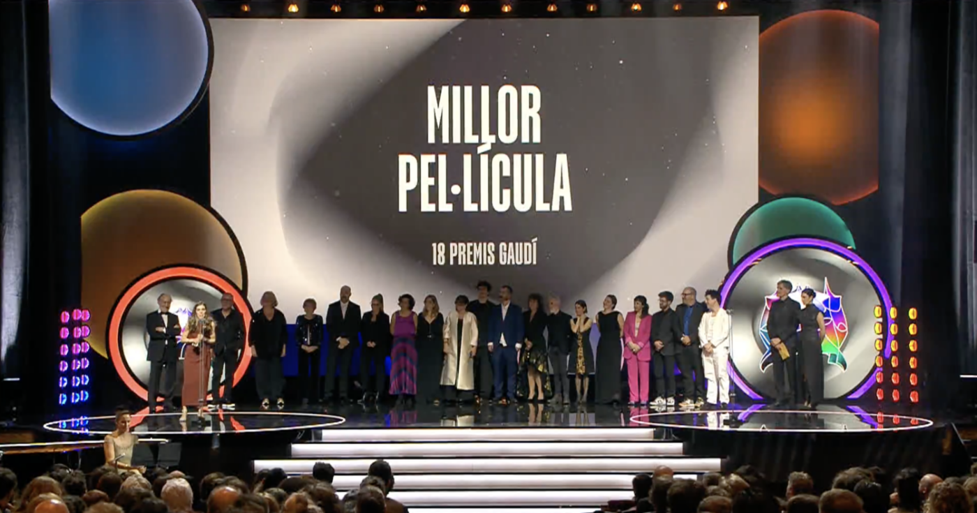 El equipo de 'Frontera' recibiendo el premio a Mejor Película.