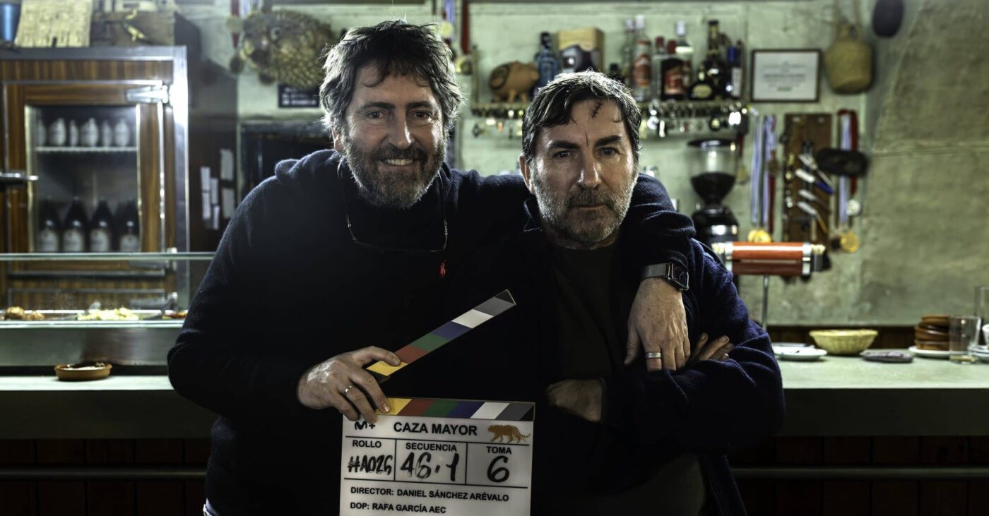 Antonio de la Torre y Daniel Sánchez Arevalo en el rodaje de 'Caza mayor'.