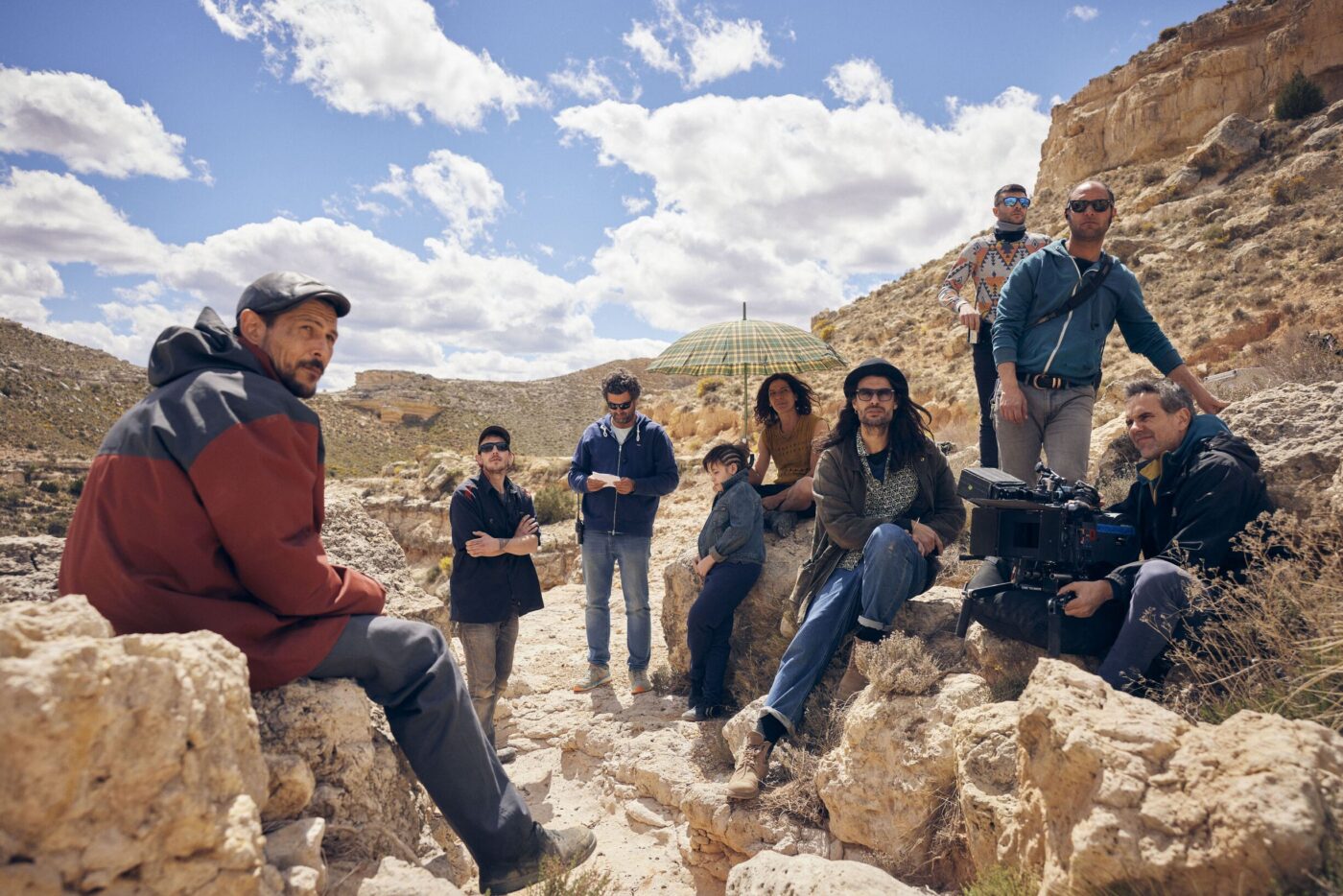 El equipo de 'Sirât', una película rodada entre Aragón y Marruecos. Foto por Quim Vives. 