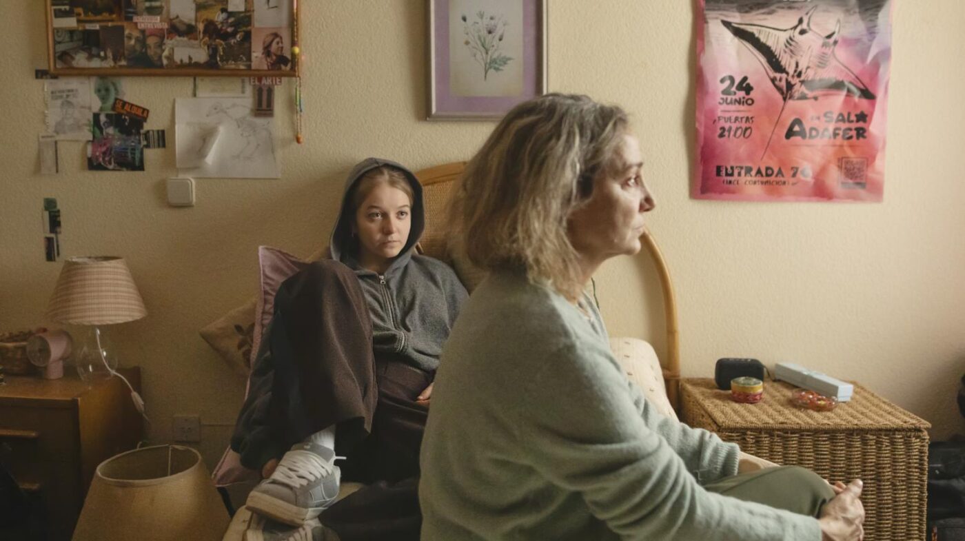 Fotograma de 'Yo no moriré de amor' de Marta Matute.